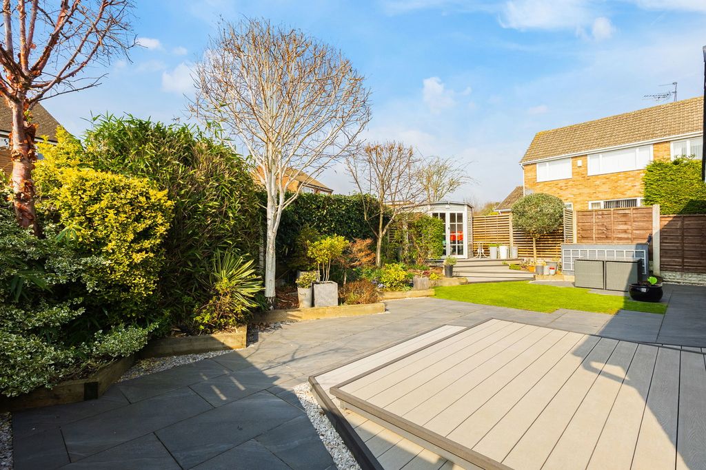 Property photo 3 of 21