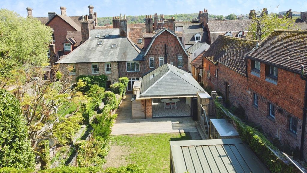 Property photo 1 of 30