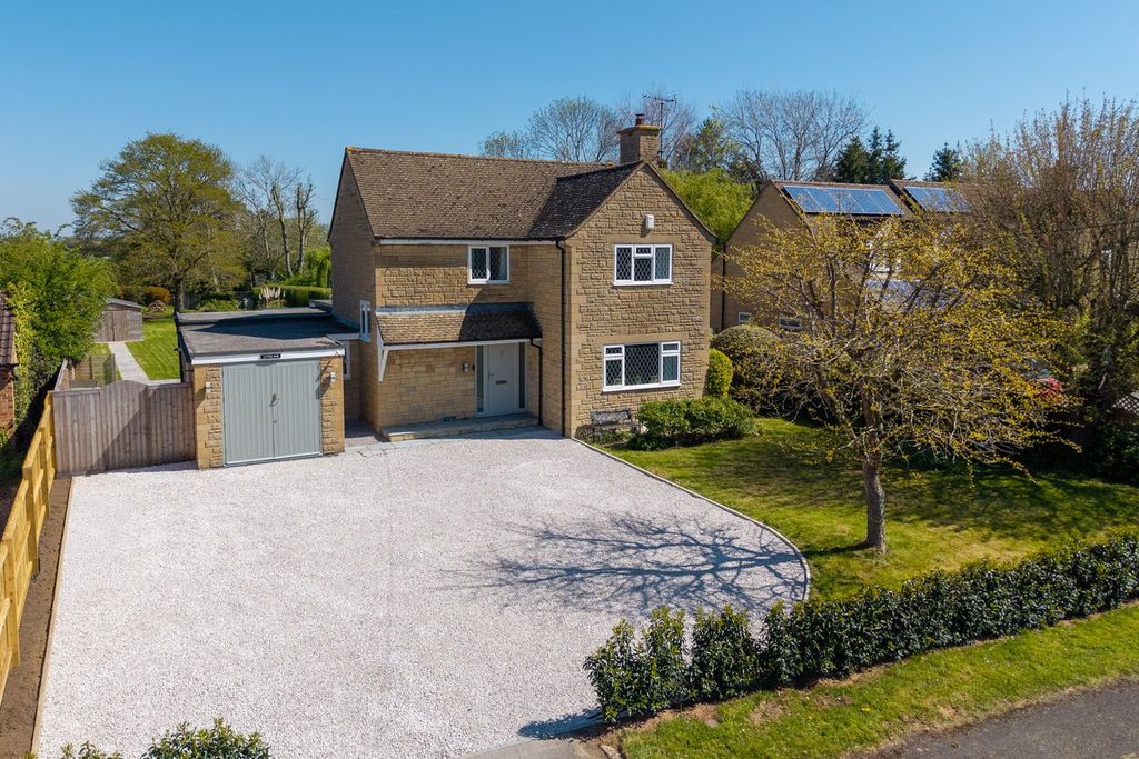 Property photo 1 of 23