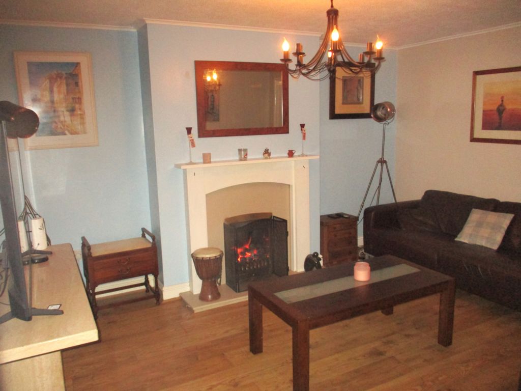 Property photo 3 of 34