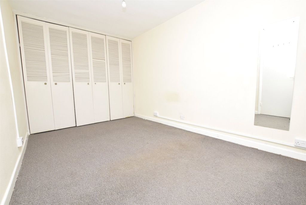 Property photo 3 of 9 Picture No. 12