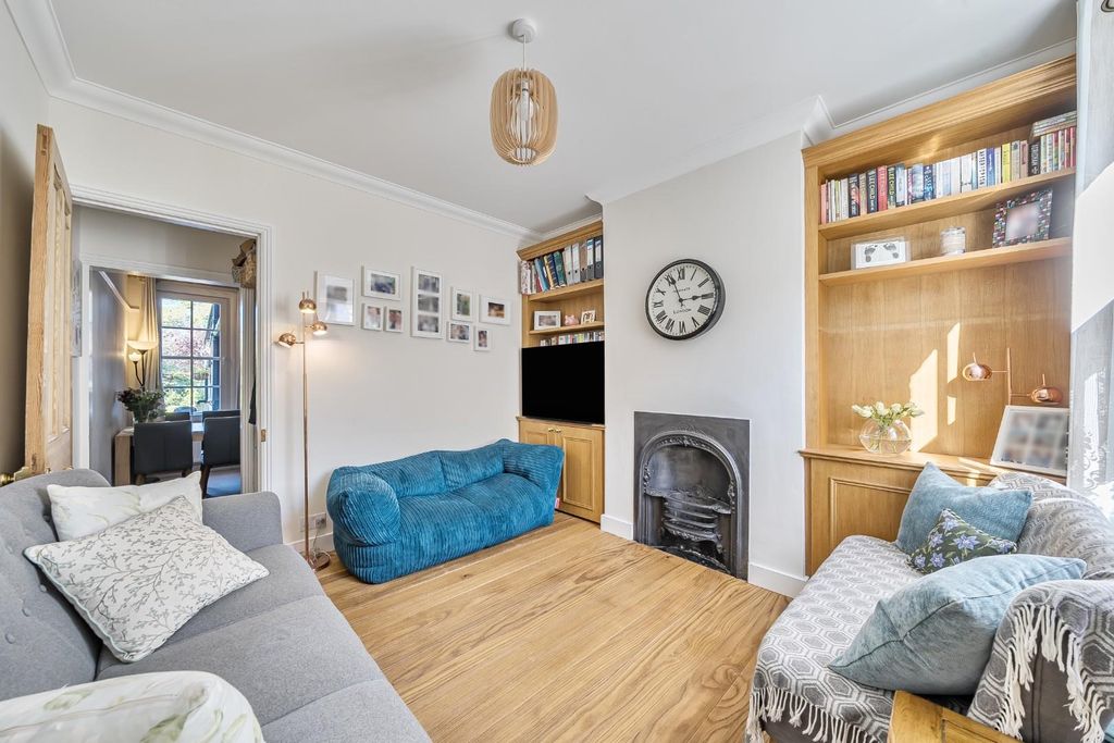 Property photo 3 of 20 1359371-13-68d5582Eaee71.Jpg