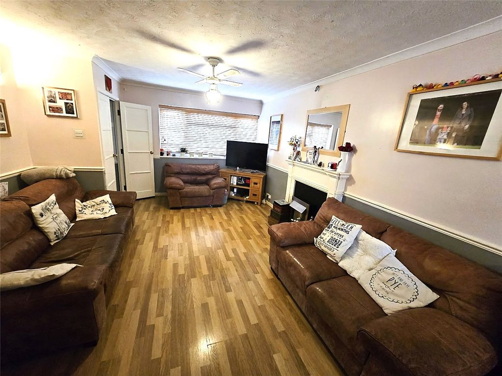 Property photo 3 of 14 Picture No. 46