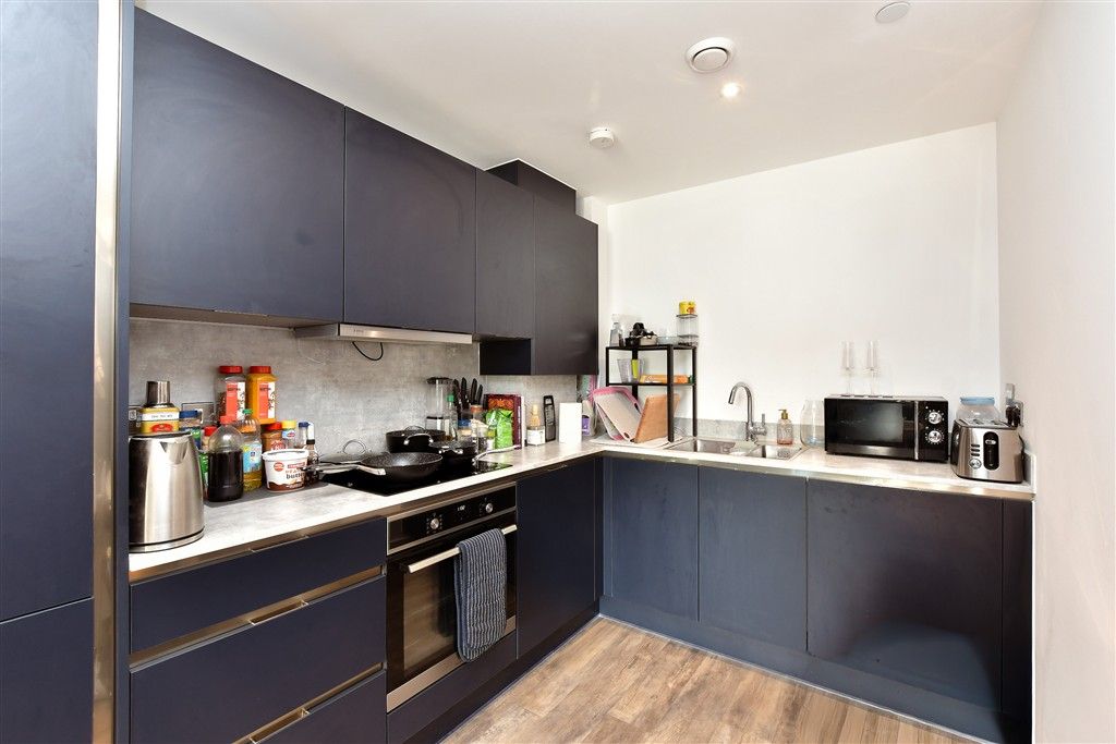 Property photo 2 of 8 Kitchen/ Living Area