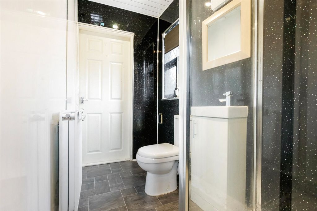 Additional image 18 of 2 bed flat for saleKirkness Street, Airdrie, North Lanarkshire ML6