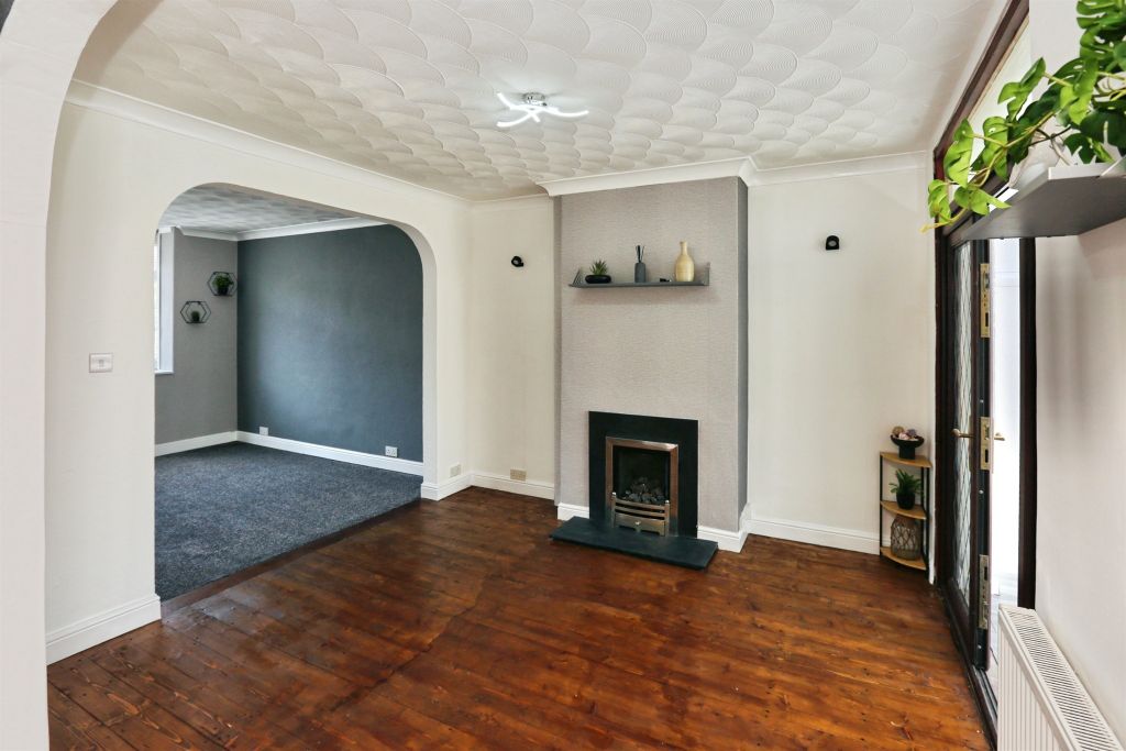 Property photo 2 of 14