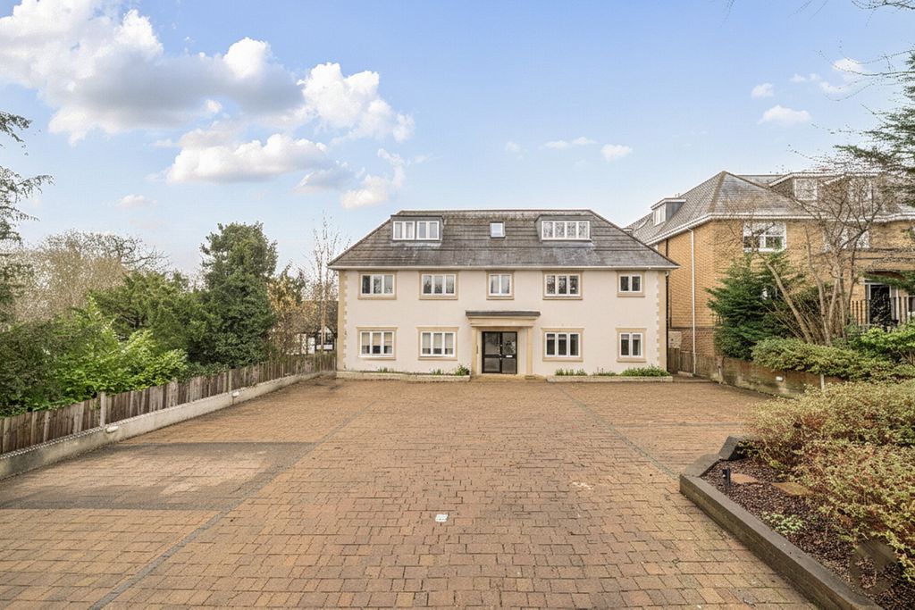 Property photo 1 of 19 1401552-1-696F570...