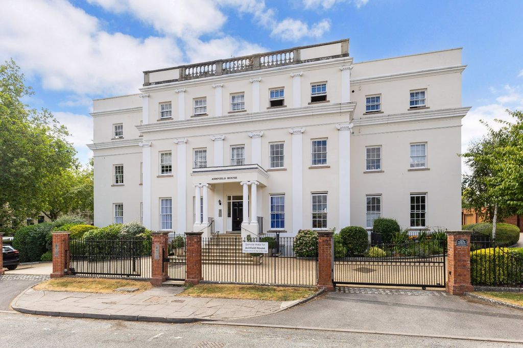 Property photo 1 of 15 Ashfield House