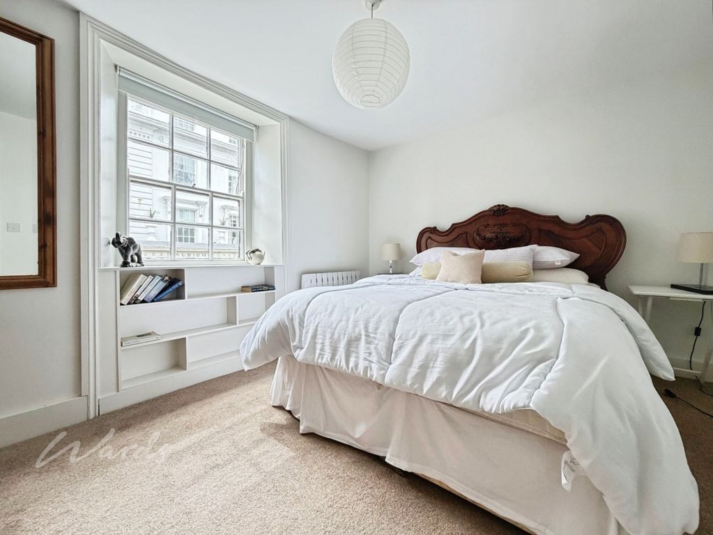 Property photo 3 of 11 Albion 9 Bed 1 Use