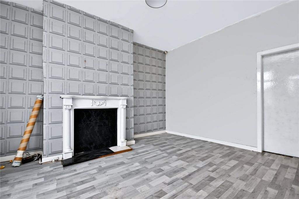 Property photo 3 of 10 Picture No. 09