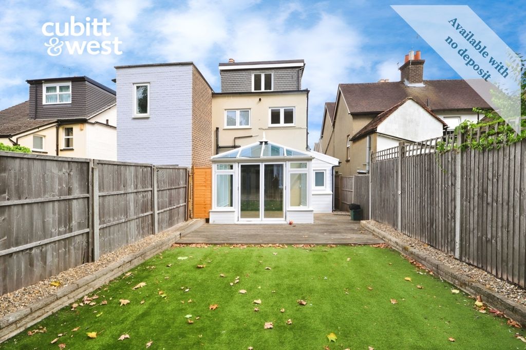 Property photo 1 of 14 Holmesdale