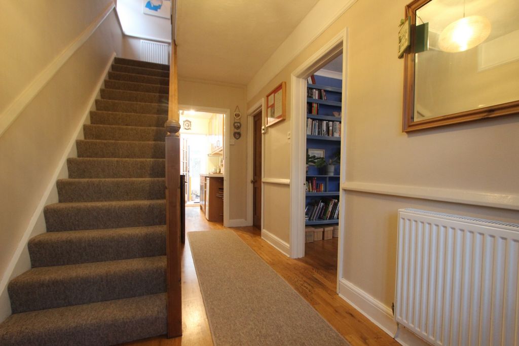 Property photo 2 of 19 Photo 2