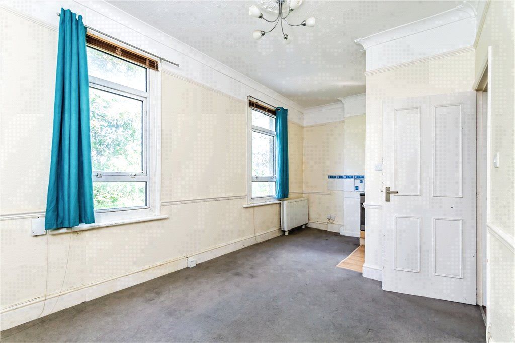 Property photo 3 of 12 Picture No. 30