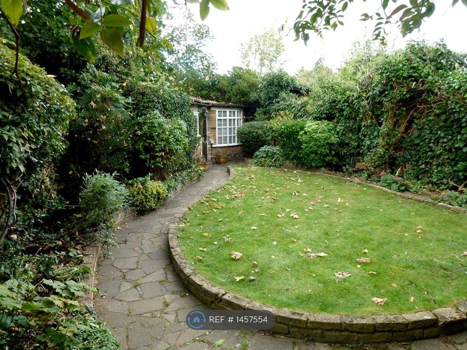 Property photo 2 of 5 Summerhouse