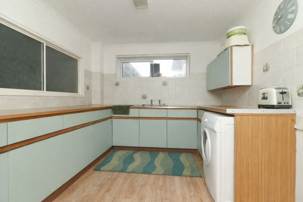 Property photo 2 of 12 Picture 2