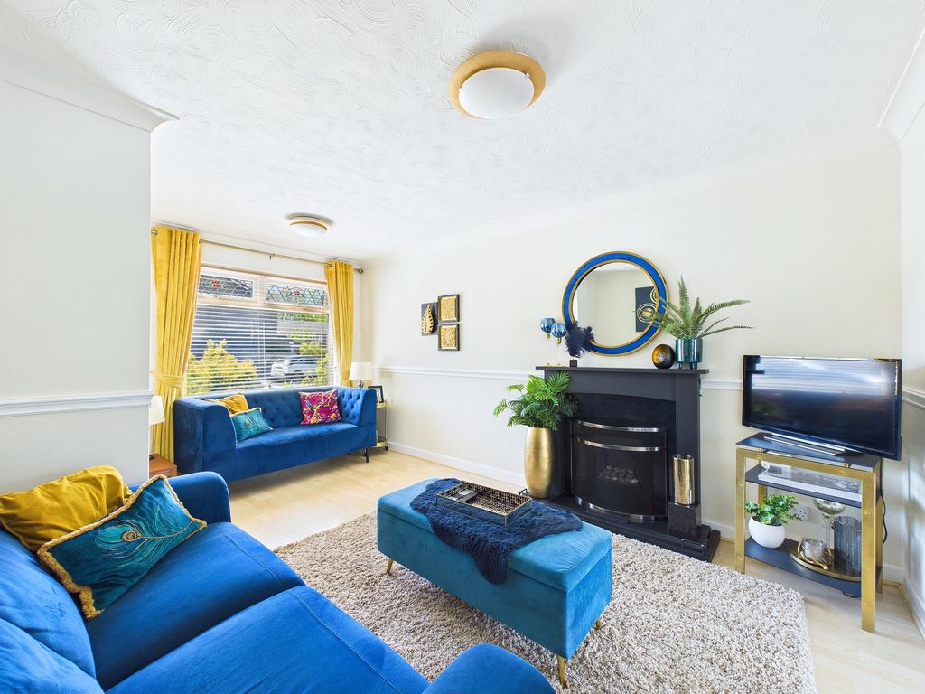 Property photo 2 of 37