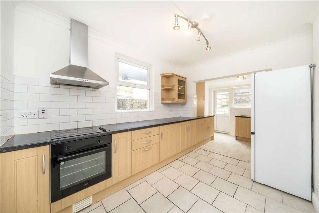 Property photo 3 of 4