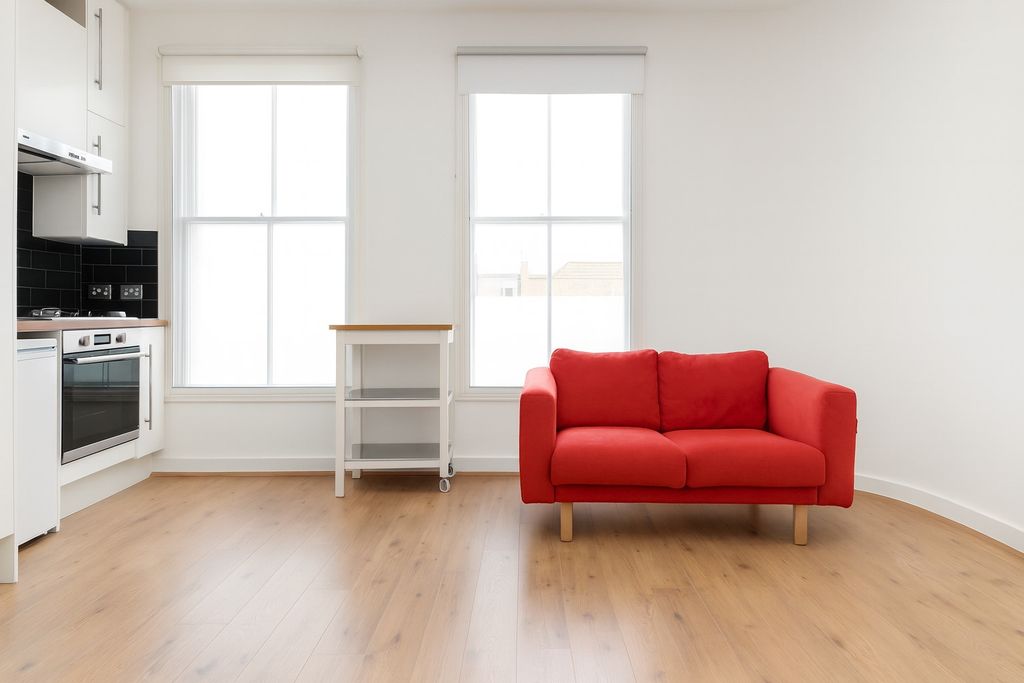 Property photo 1 of 7 Reception