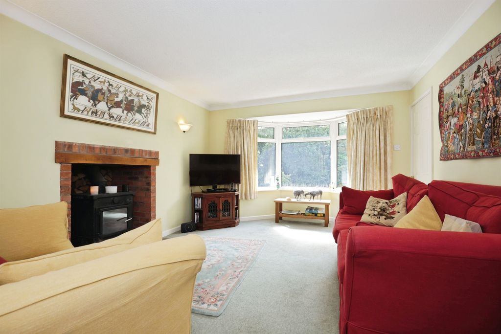 Property photo 2 of 17