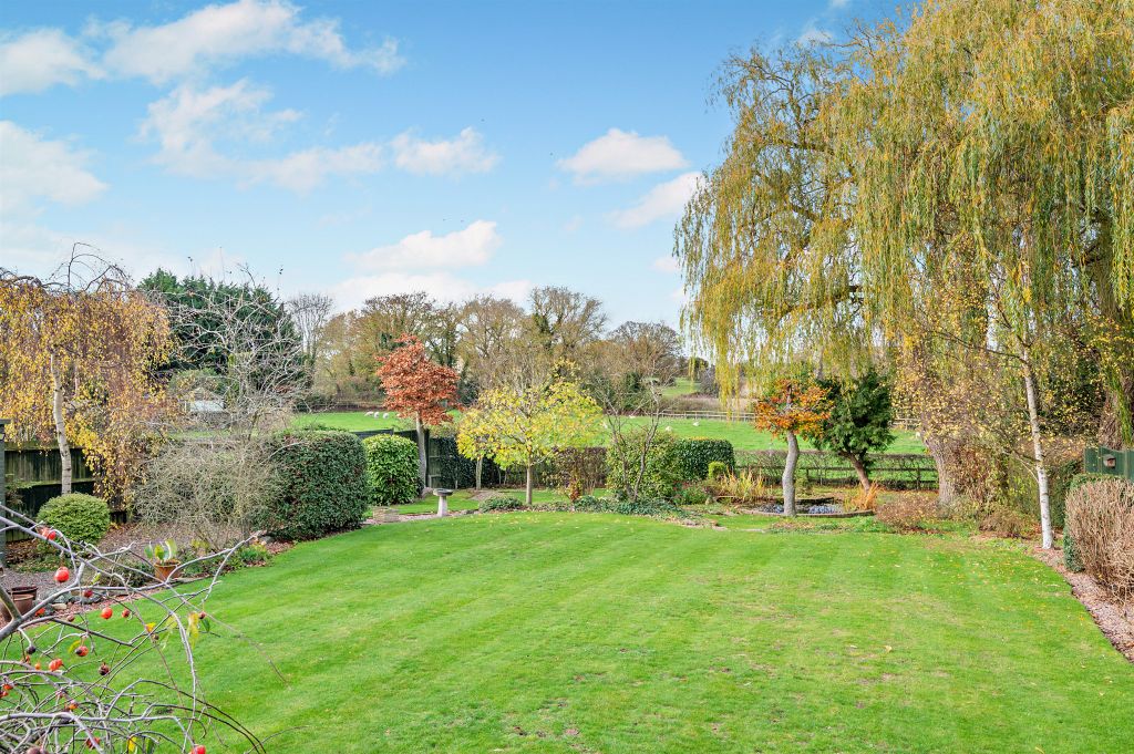 Property photo 3 of 19