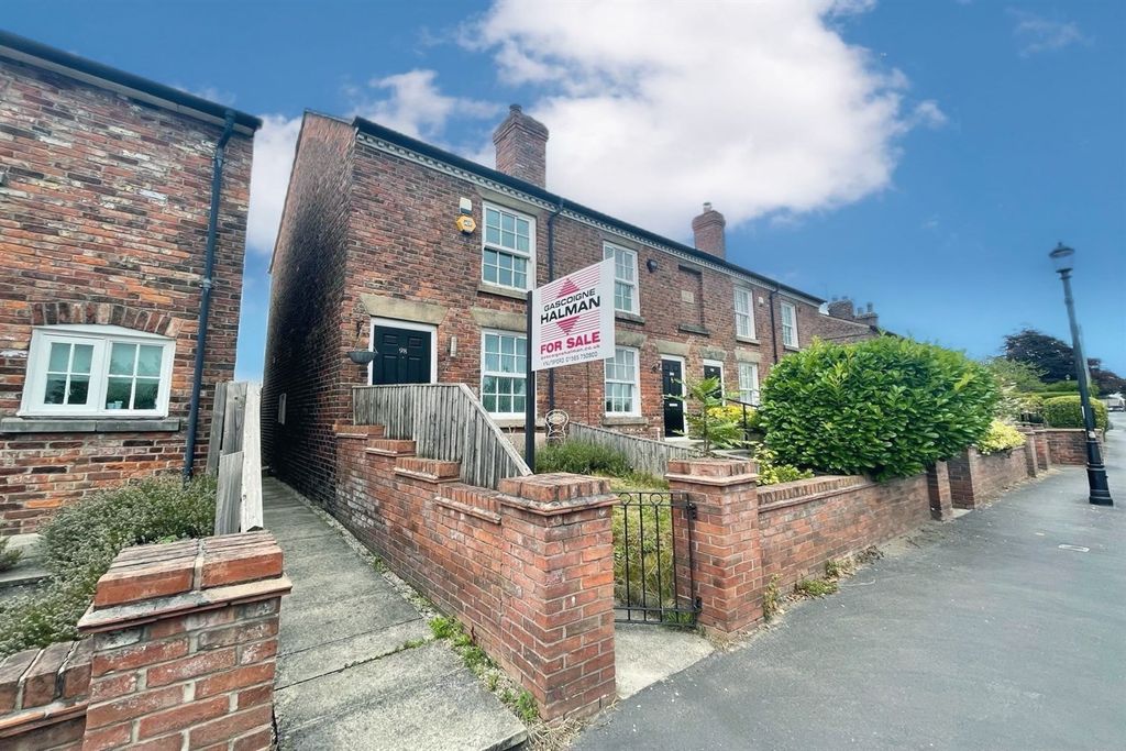 Property photo 1 of 17 (Main)