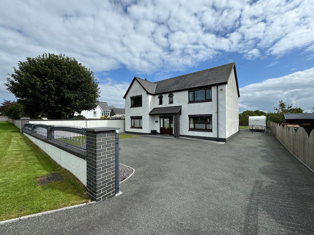 Property photo 2 of 48