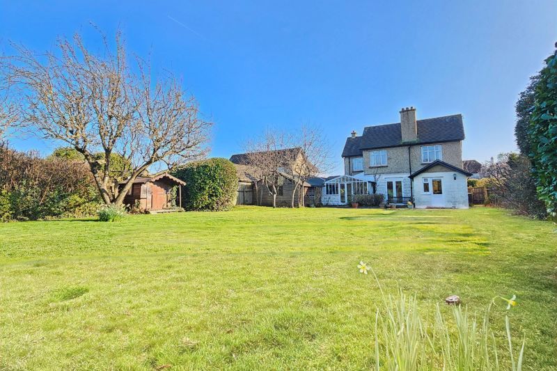 Property photo 1 of 21 Rear
