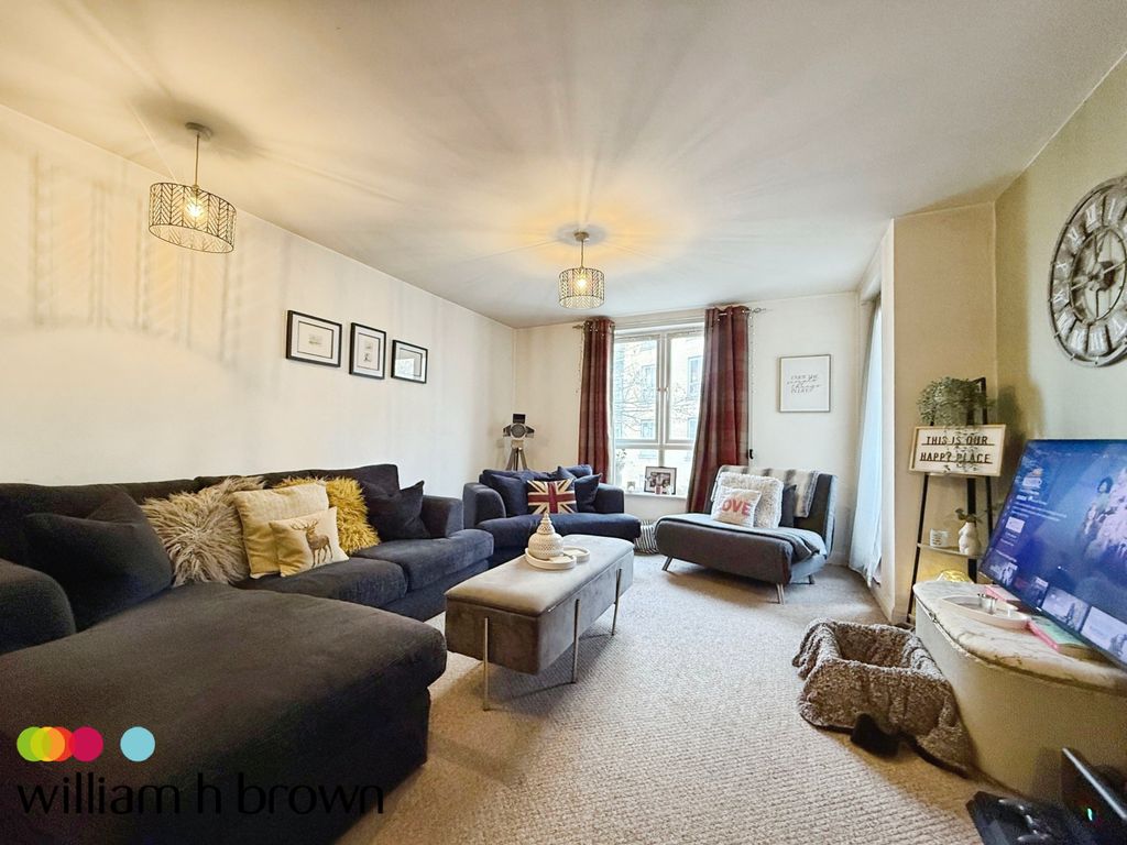 Property photo 2 of 5 Living Room