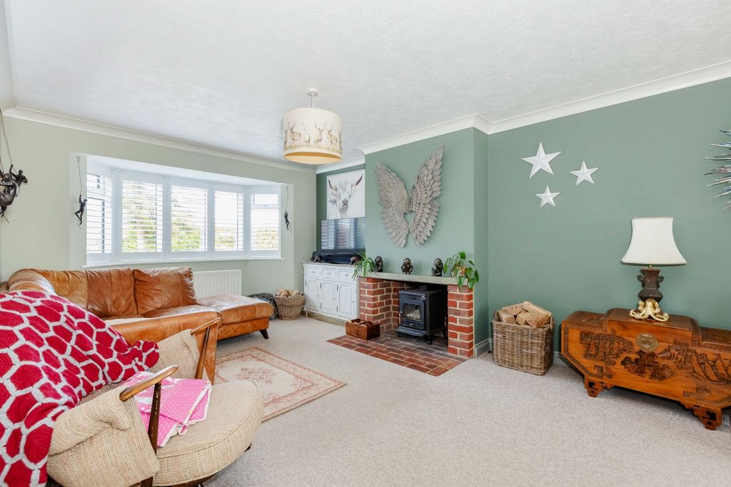 Property photo 2 of 29 Arunford Close_11