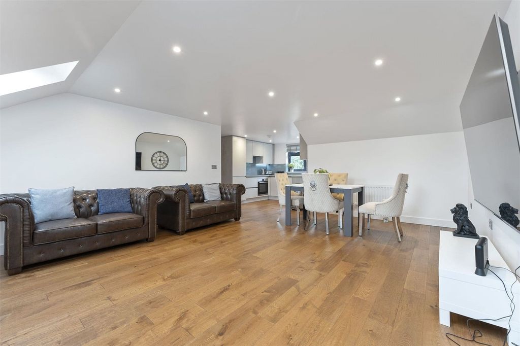 Property photo 1 of 10 Picture No. 07