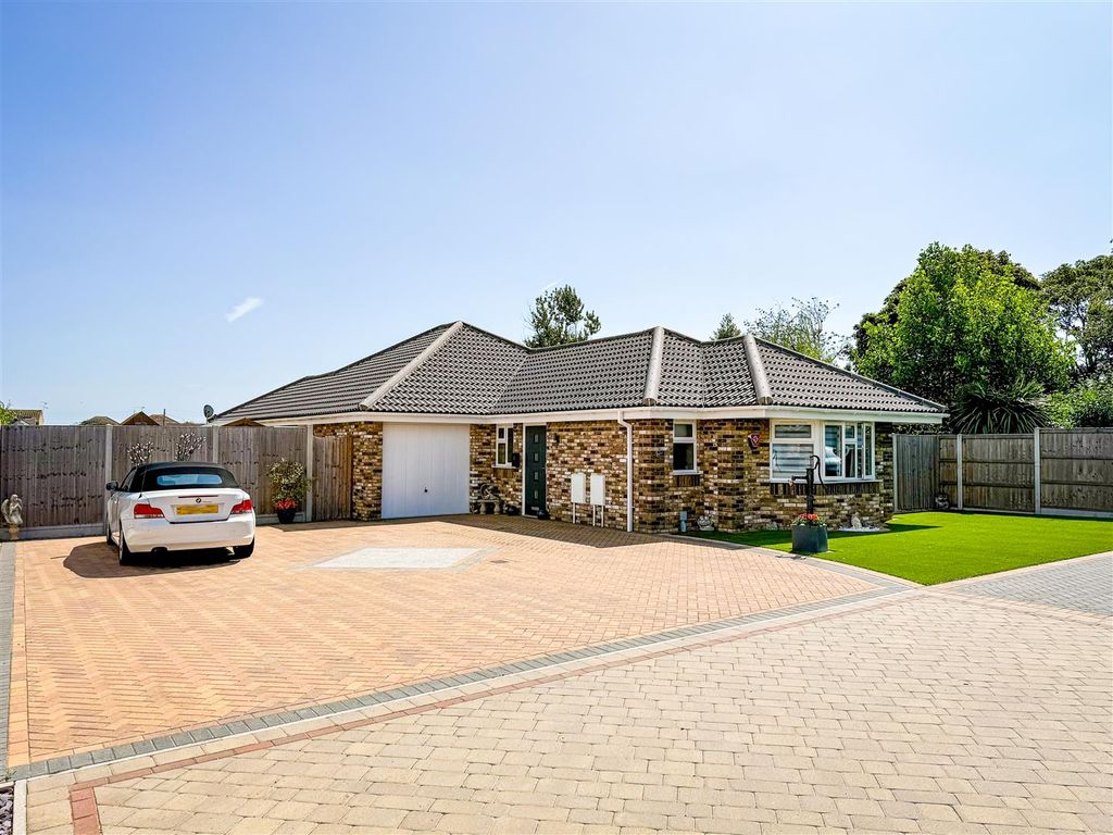 Property photo 1 of 31