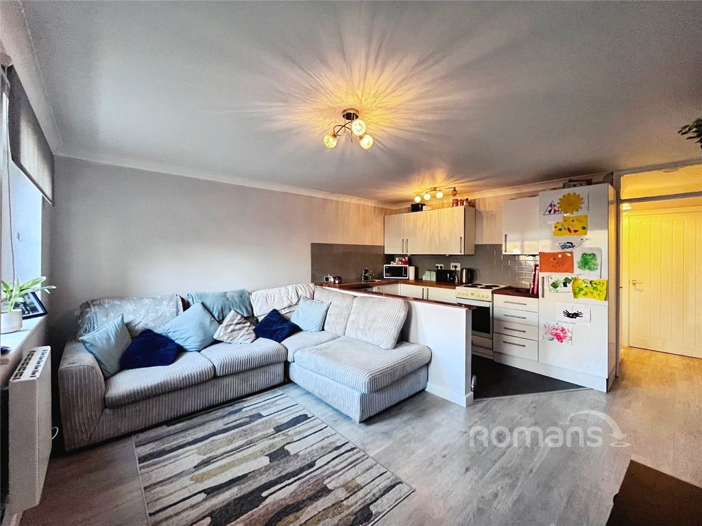 Property photo 2 of 8 Picture No. 06