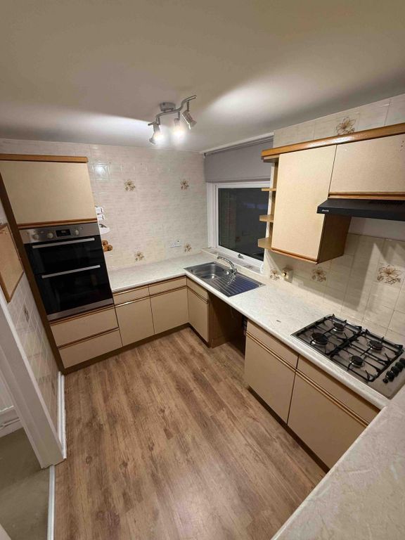 Property photo 3 of 18 Gallery