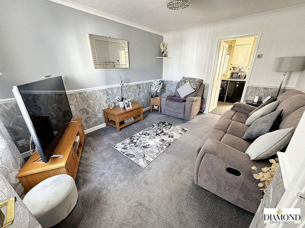 Property photo 3 of 14