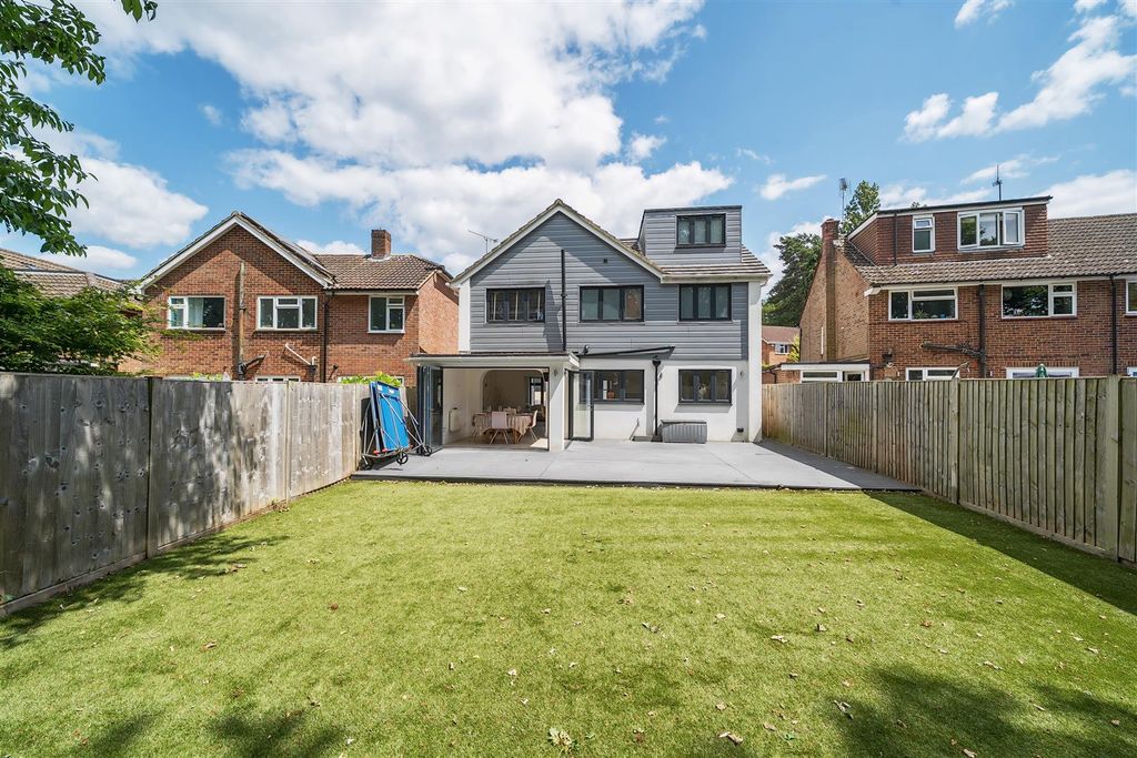 Property photo 1 of 24 Rear Garden