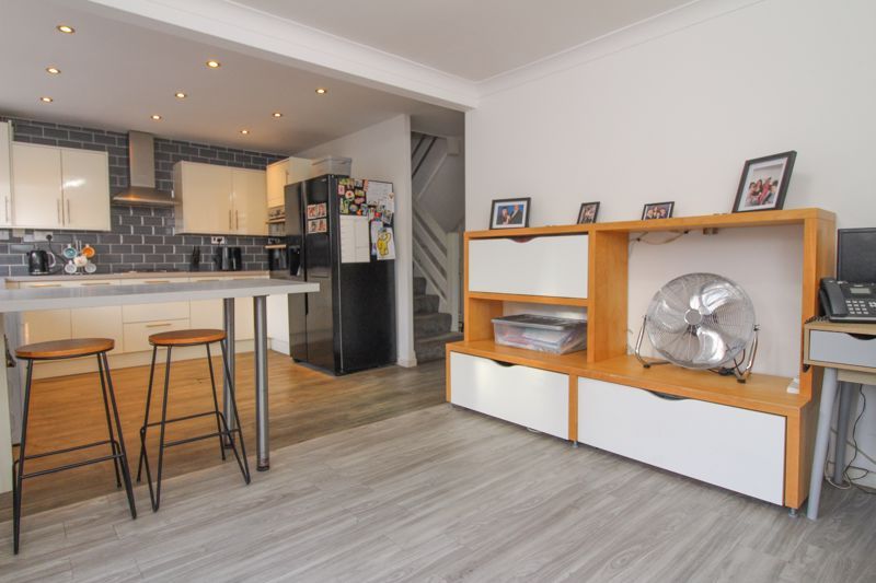 Property photo 3 of 18 Photo 14