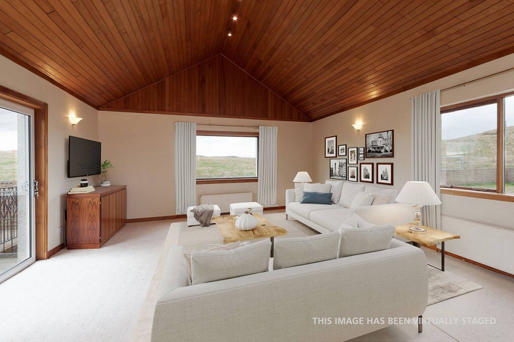 Property photo 3 of 40