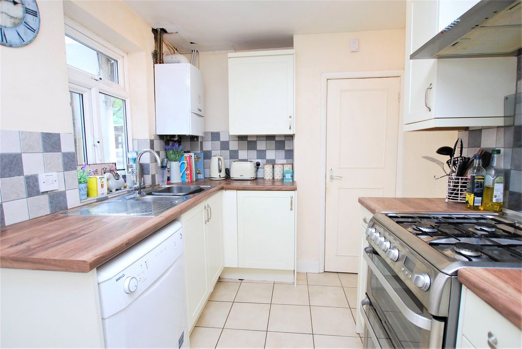Property photo 3 of 11 Picture No. 11