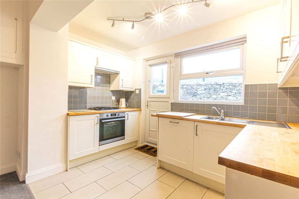 Property photo 2 of 35 Kitchen