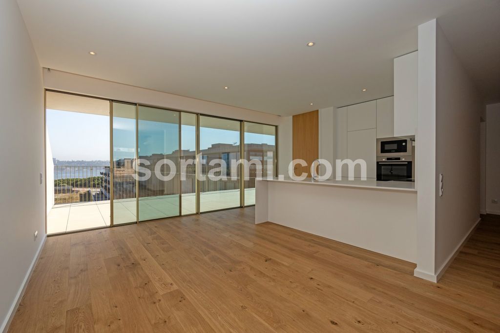 Property photo 2 of 38