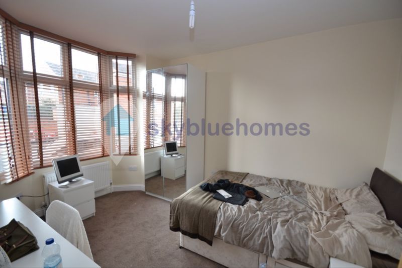 Property photo 3 of 6 Photo 16