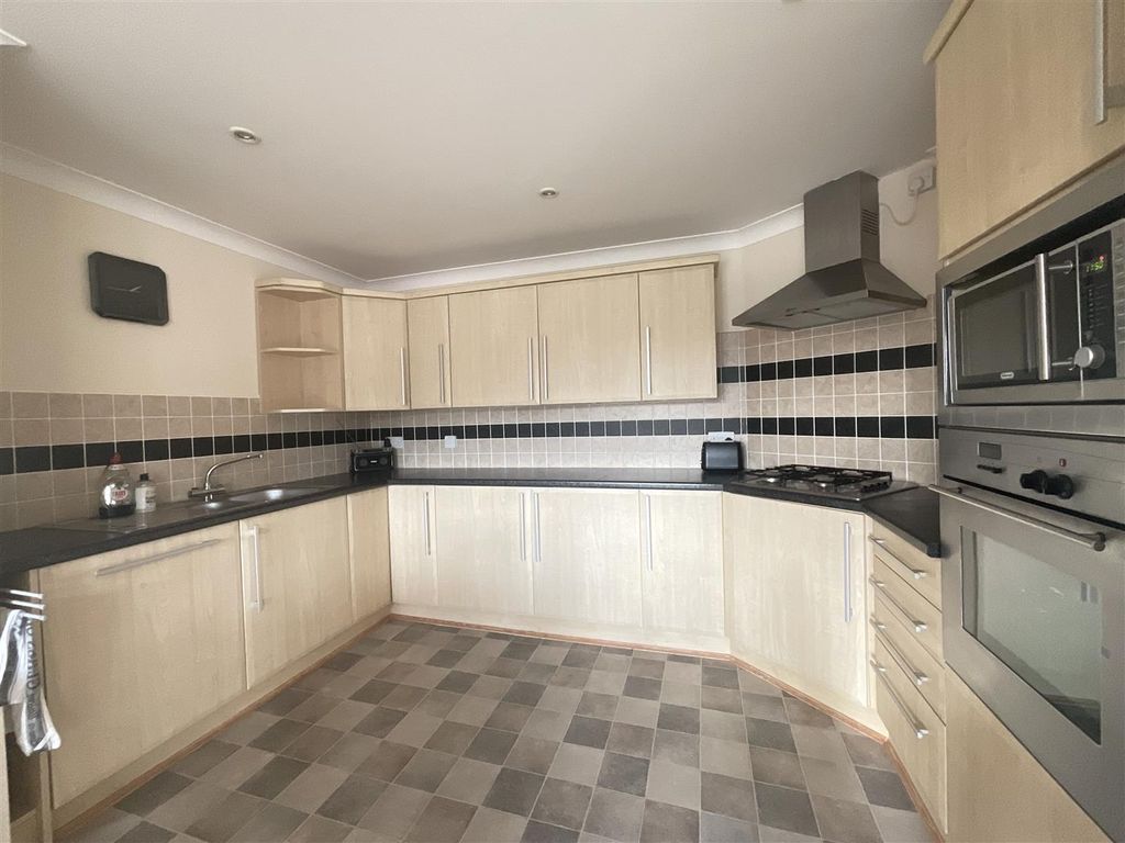Property photo 3 of 18 Img_0982.Jpg