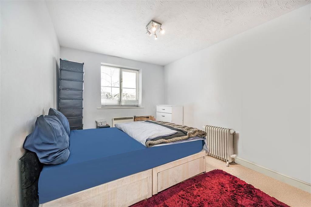 Property photo 2 of 6