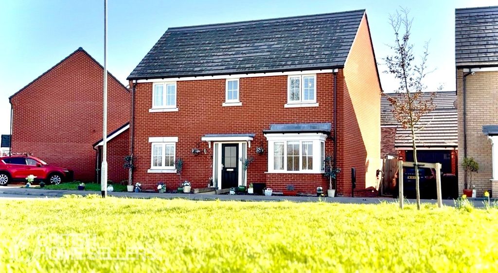 Property photo 2 of 34 Picture No. 43