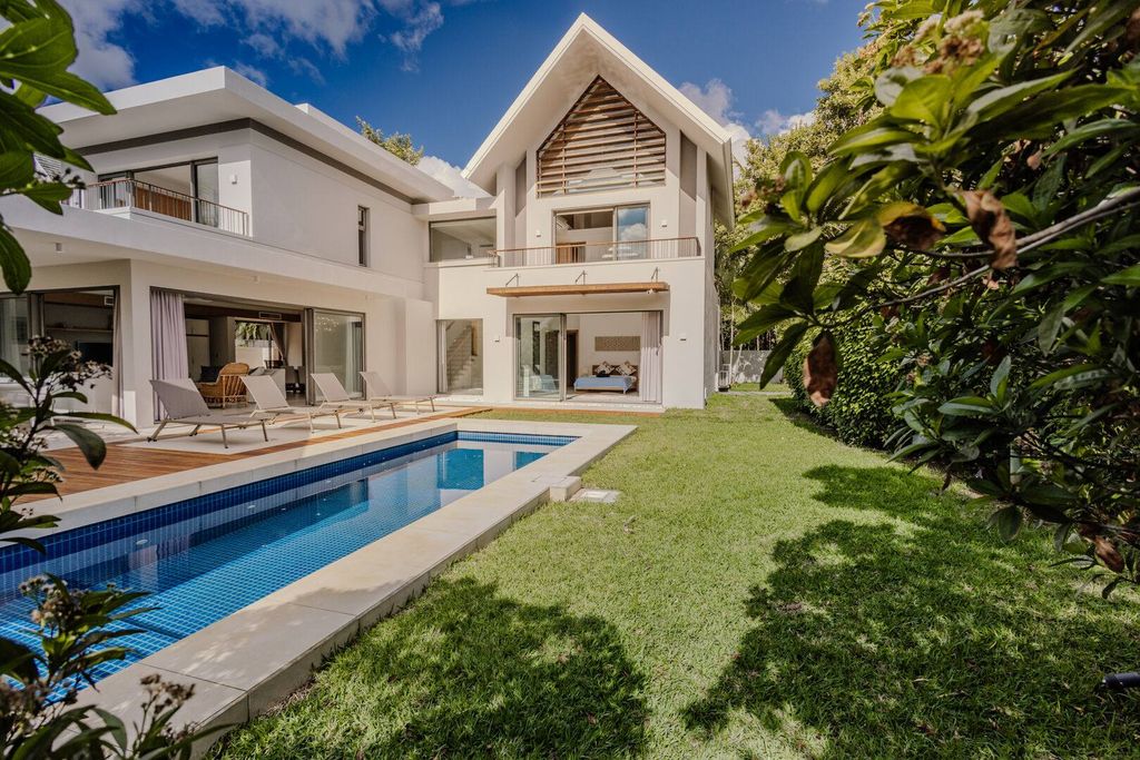 Property photo 1 of 28