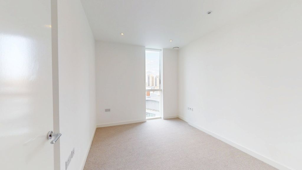 Additional image 8 of 3 bed flat for saleTennyson Apartments, 1 Saffron Central Square, Croydon CR0