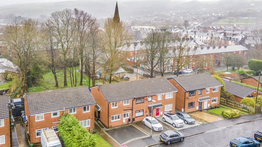 Property photo 1 of 11 Photo