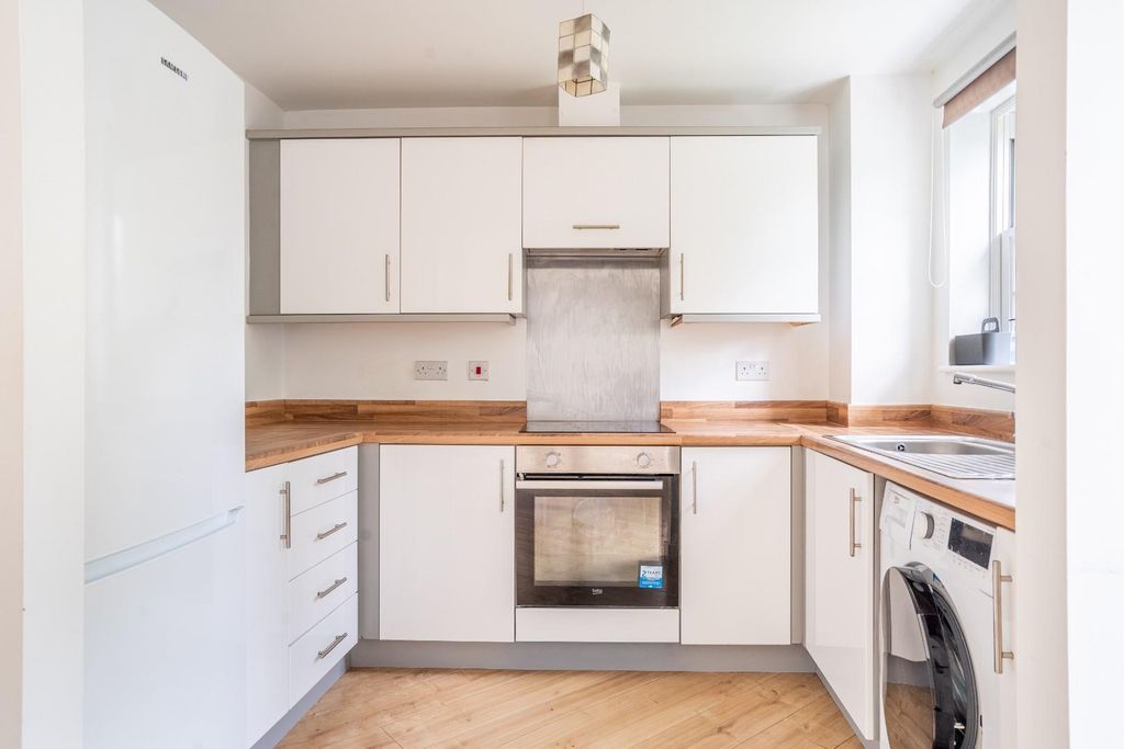 Additional image 6 of 2 bed flat for saleFossview House, Gladstone Street, York YO31