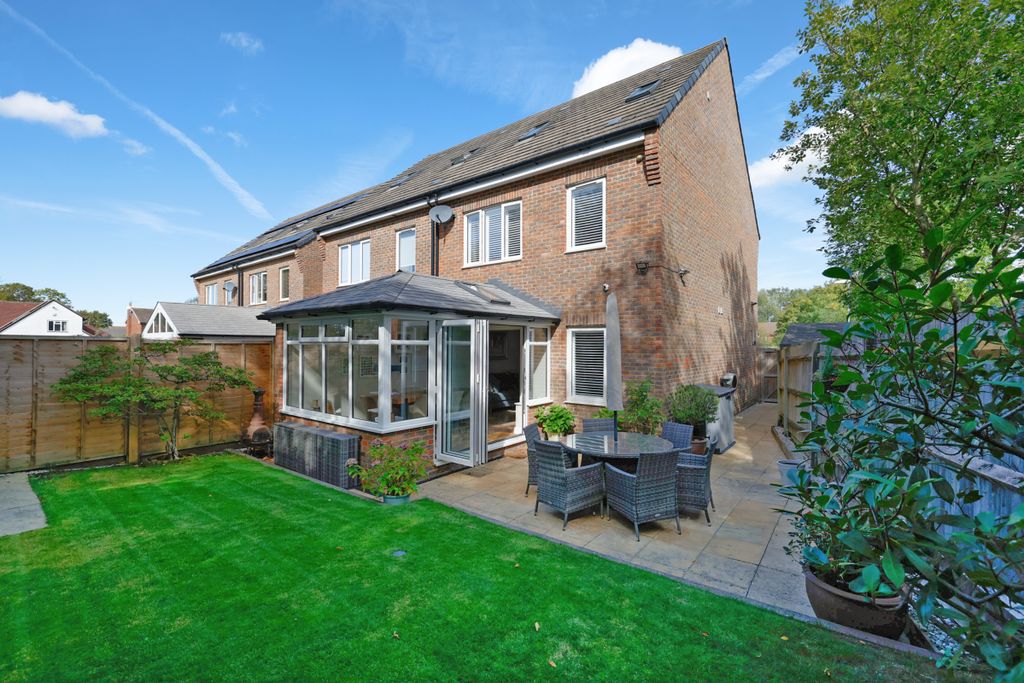 Property photo 1 of 22 Picture No. 04