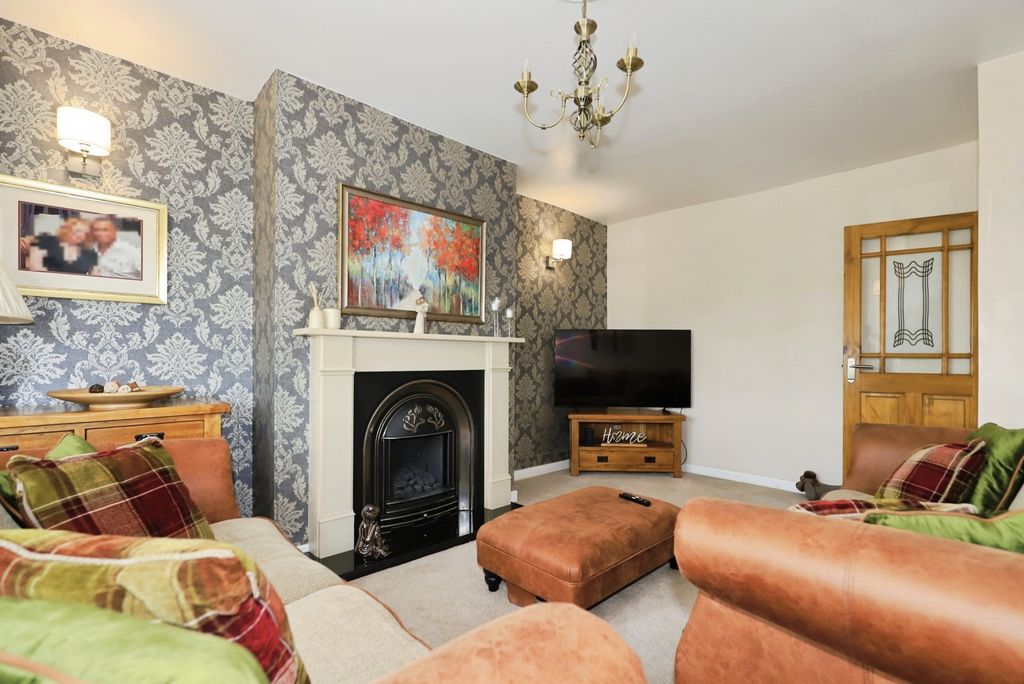 Property photo 2 of 20 Pbox-Img.Jpg